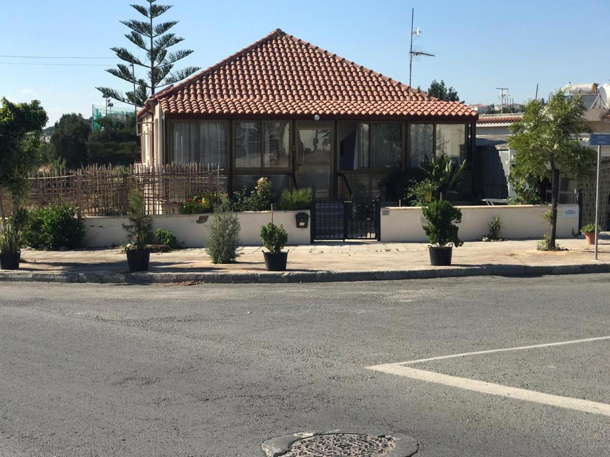 Sweet N' Boujee Studio Apartment With Varenda Paphos Eksteriør billede